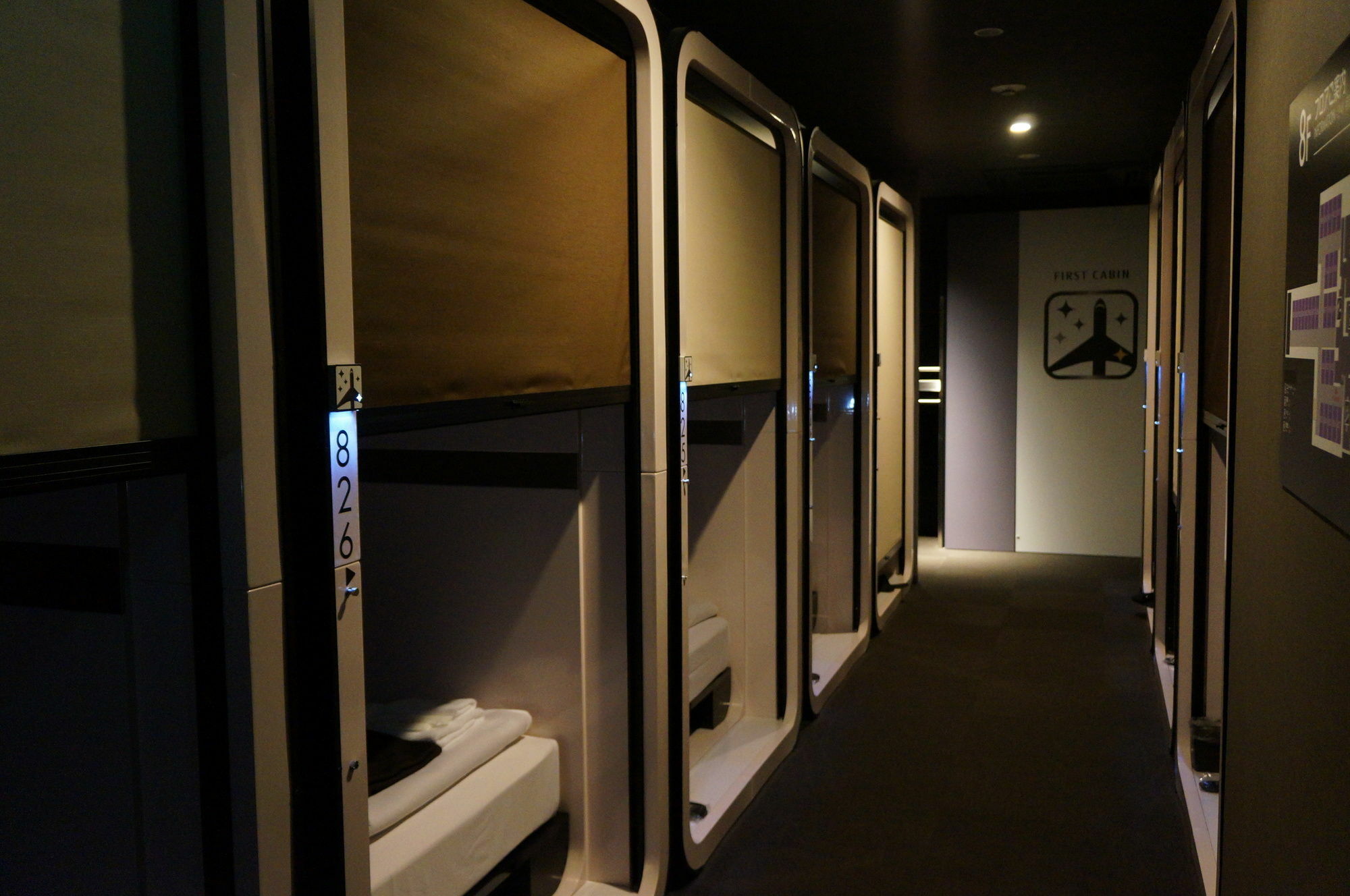 First Tsukiji Kapselhotel