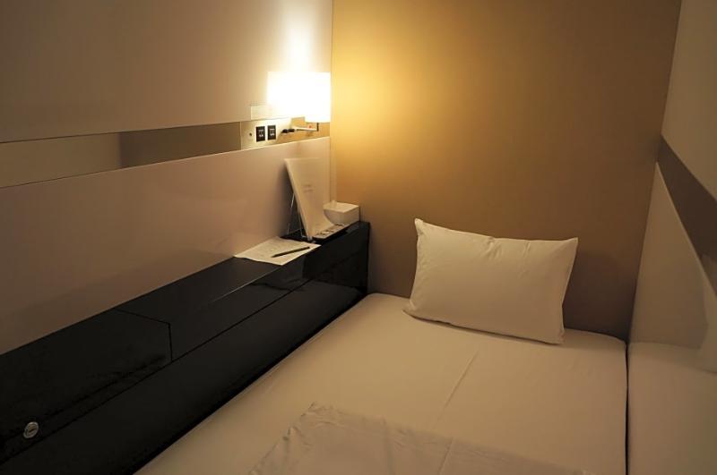 Kapselhotel First Tsukiji 2*
